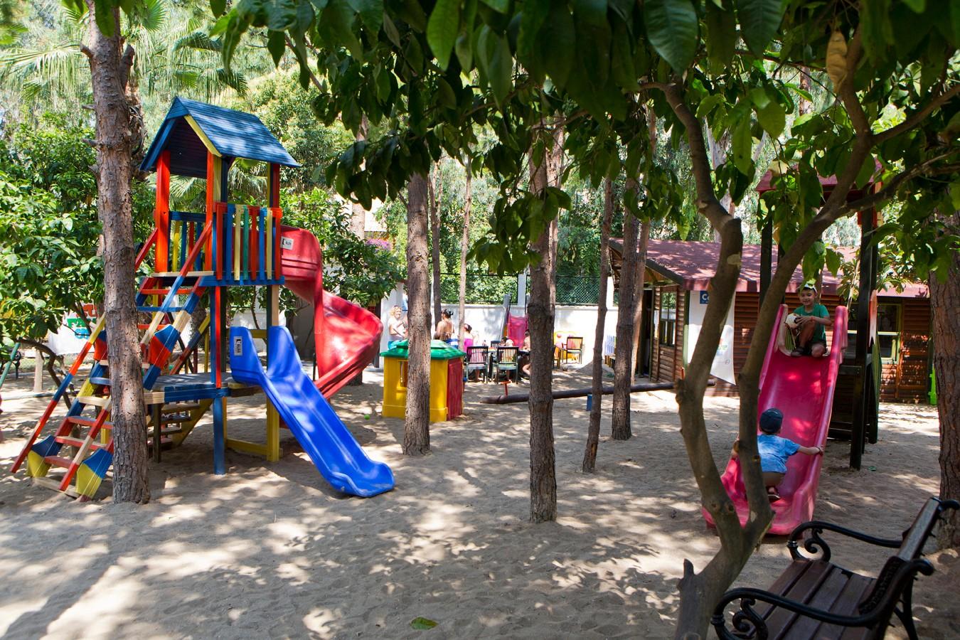 Larissa Club Akman Park Hotel — 9