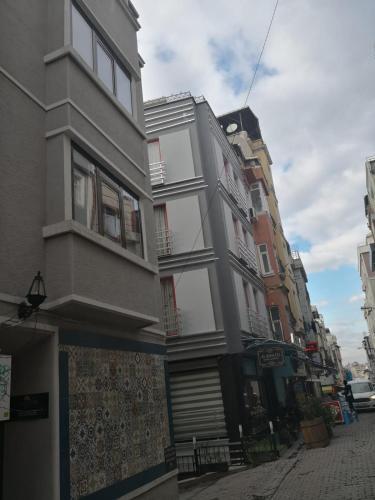 Borancik Suites 2 — 10