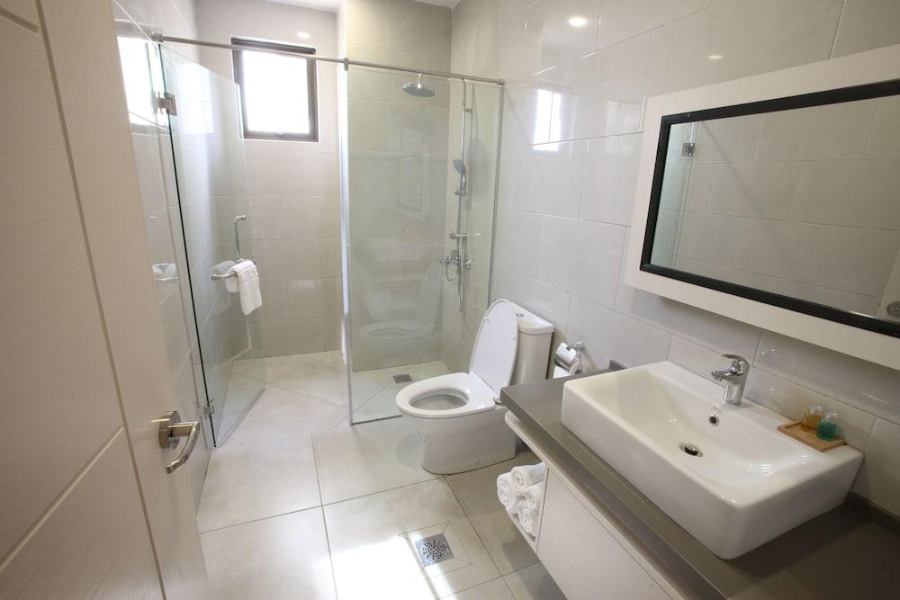 D'ANGGEREK SERVICE APARTMENT — 7