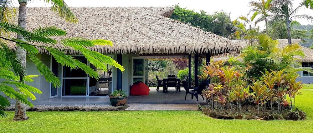 LAGOON BREEZE VILLAS(Formerly Lagoon Lodges)