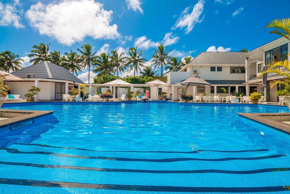MURI BEACH CLUB HOTEL — 4