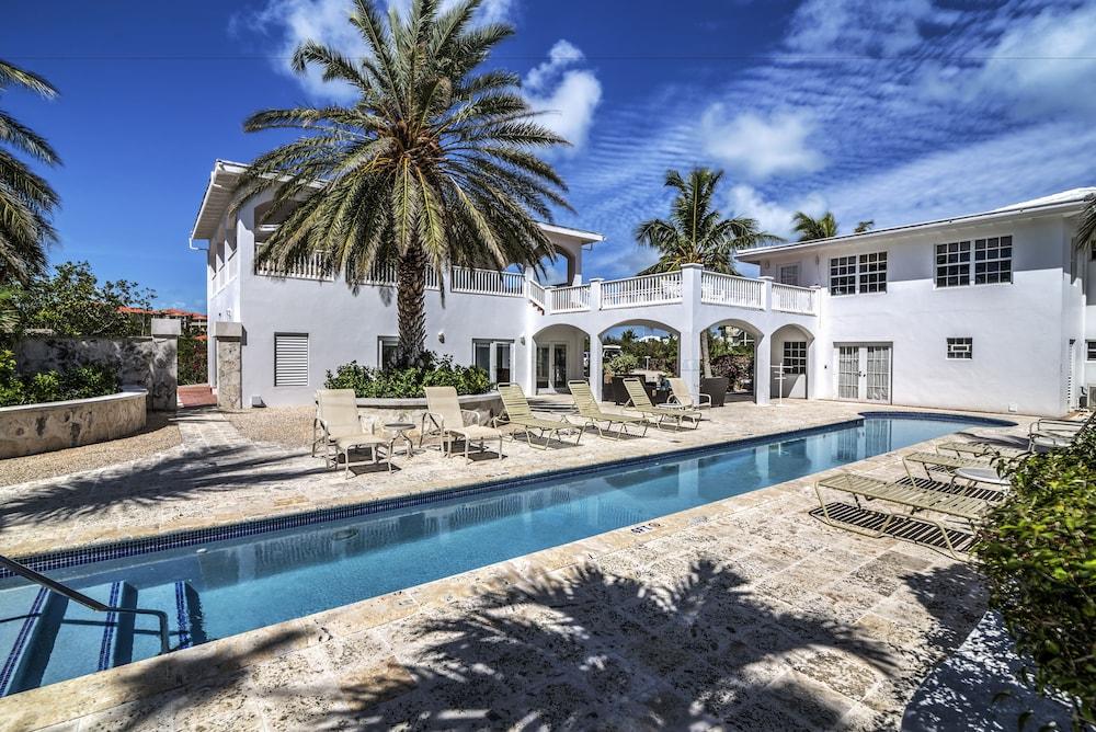 Grace Bay Beach Ocean Villas — 5