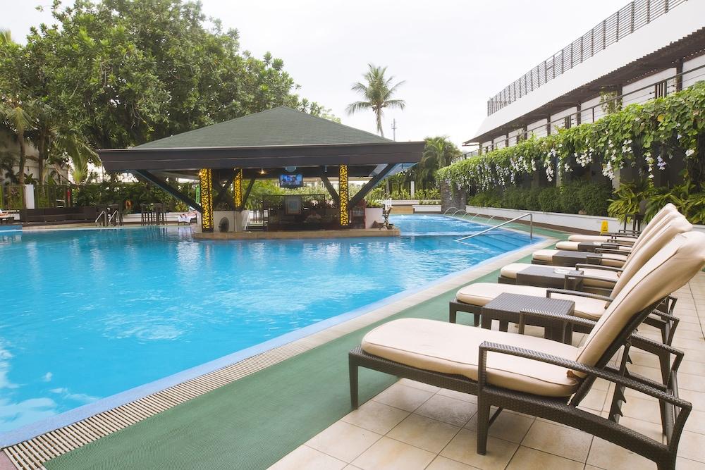 The Manila Hotel — 6