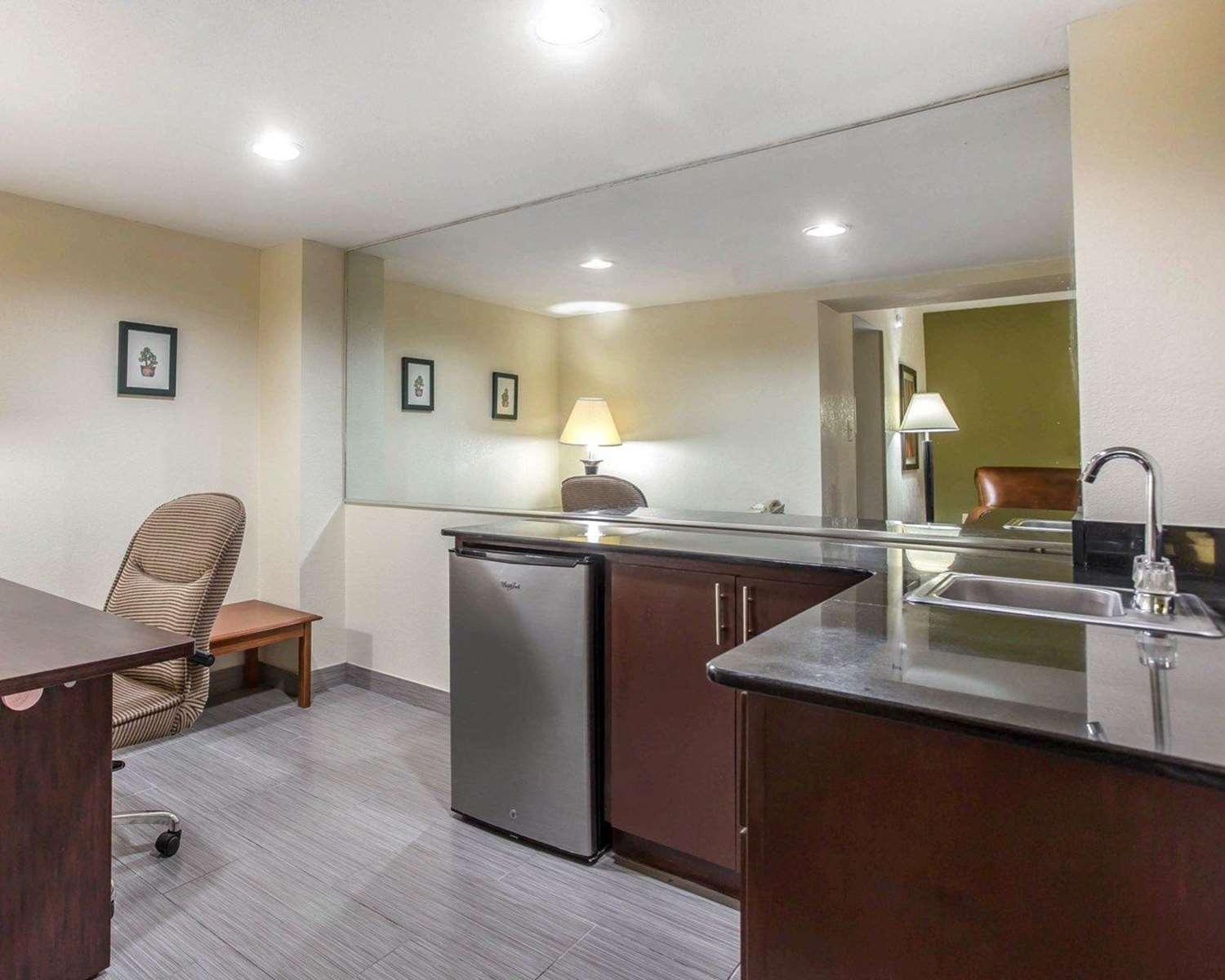 Comfort Inn Conyers, GA — 7