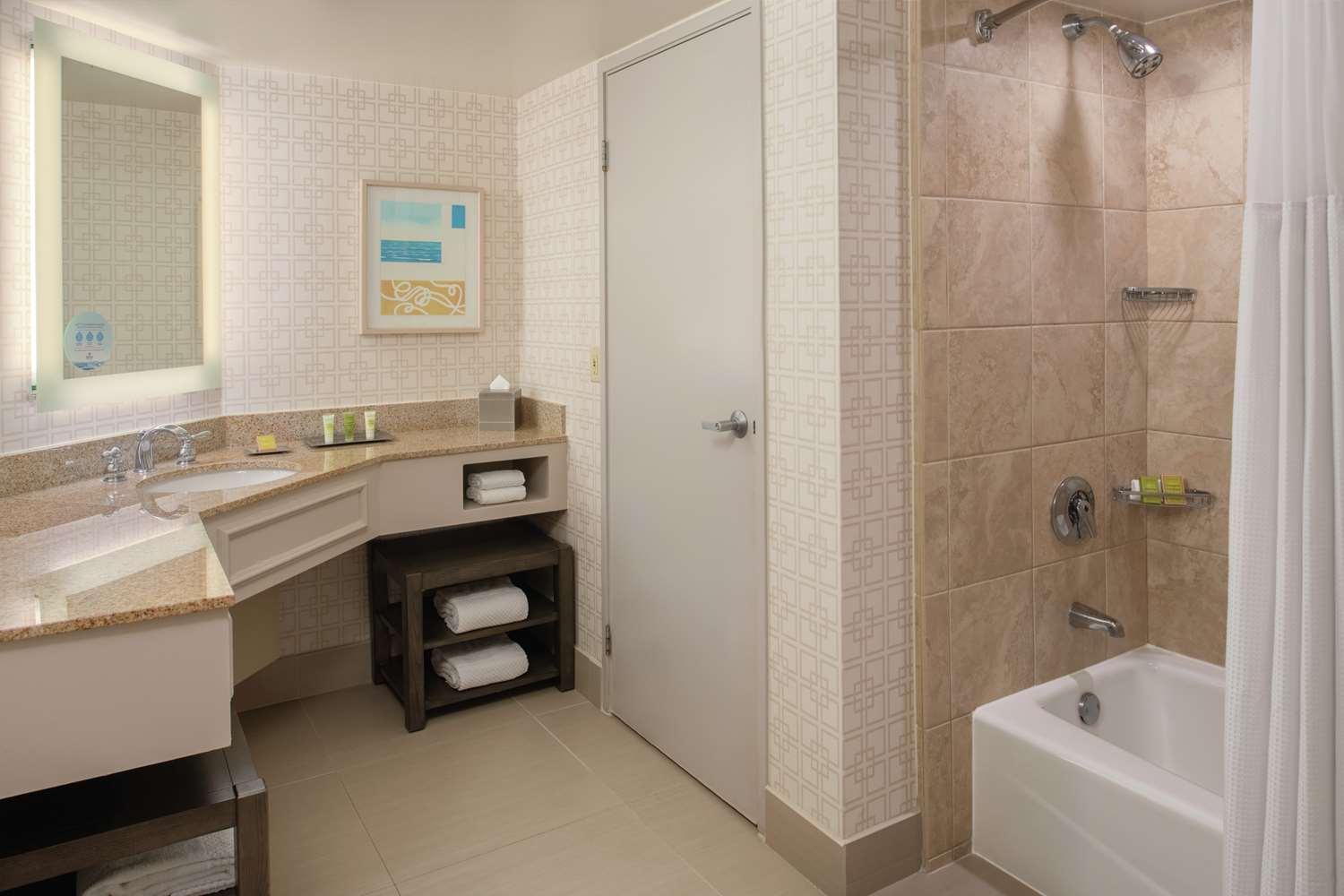 Hilton San Diego Del Mar — 2