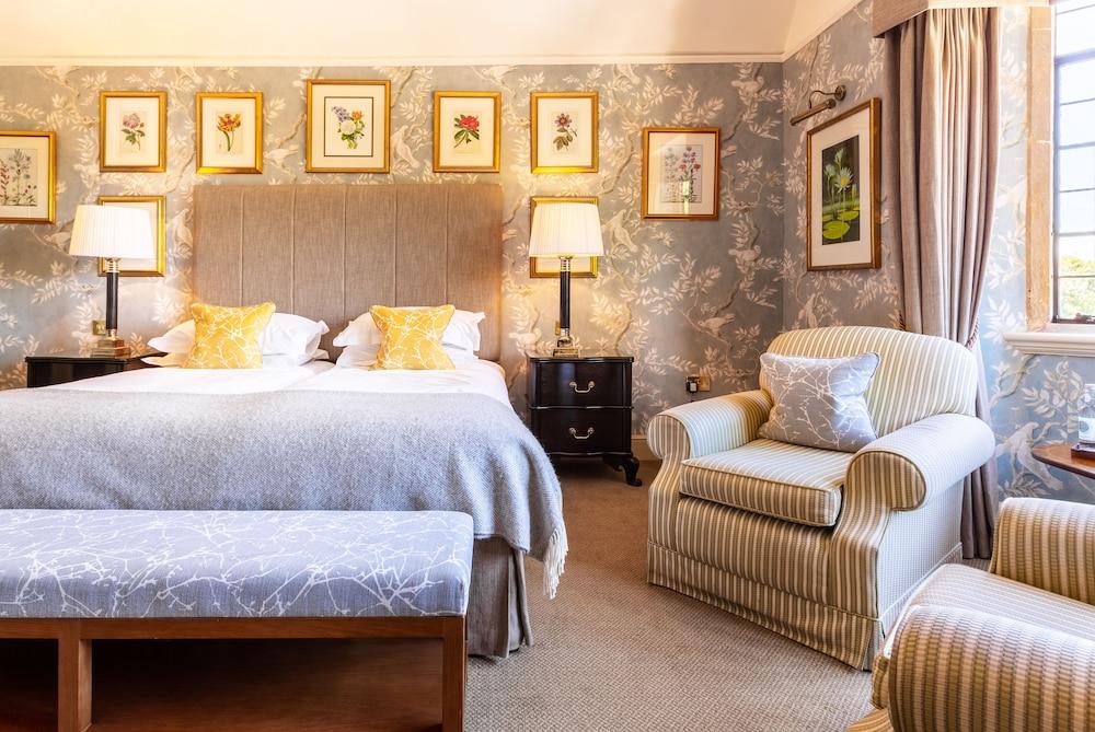 Buckland Manor — 7