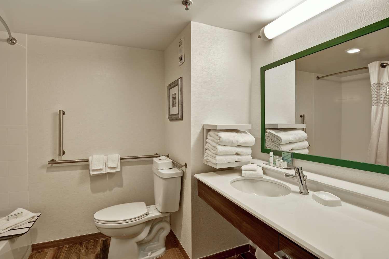 Hampton Inn Albany-Wolf Road
