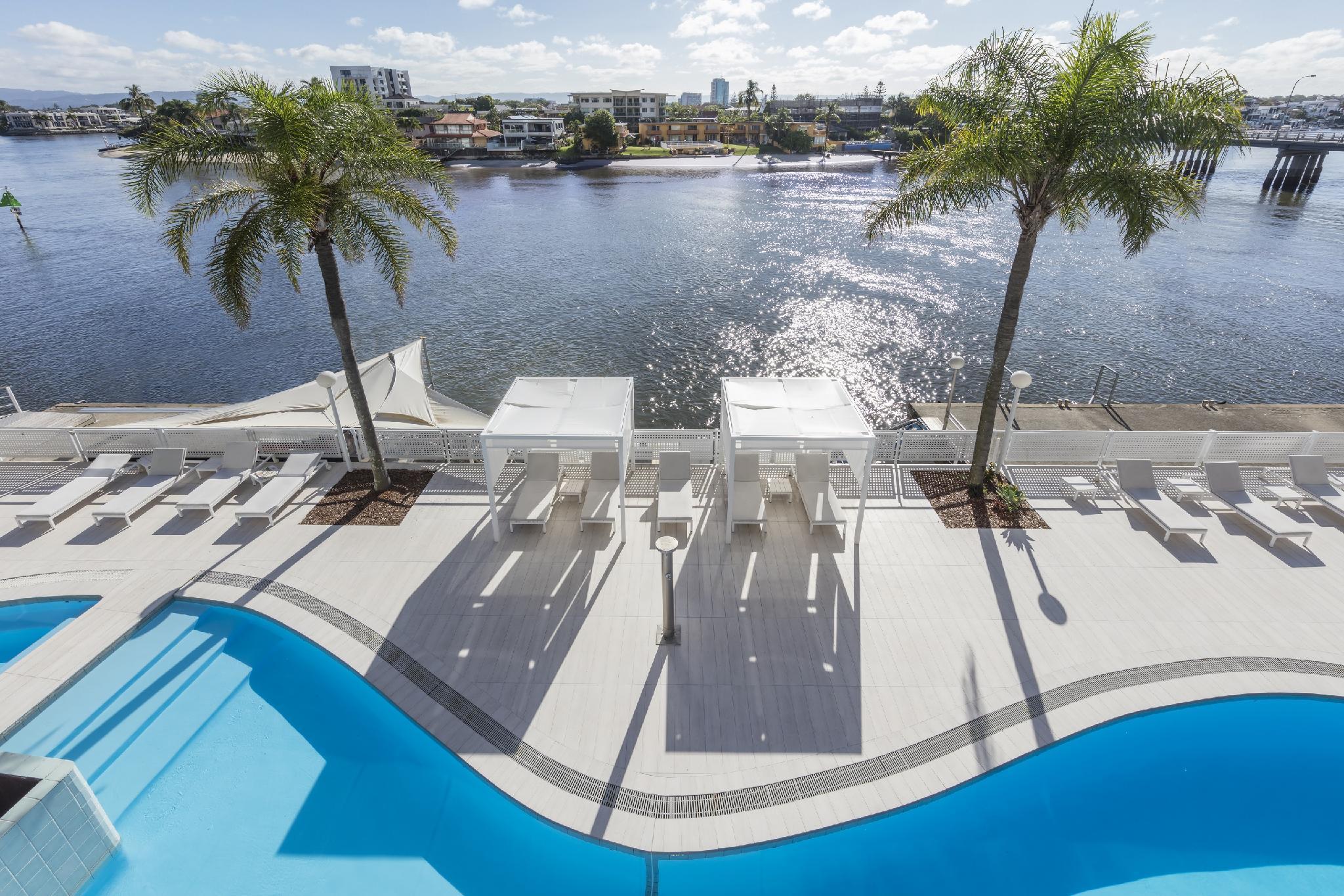 VIBE HOTEL GOLD COAST — 3