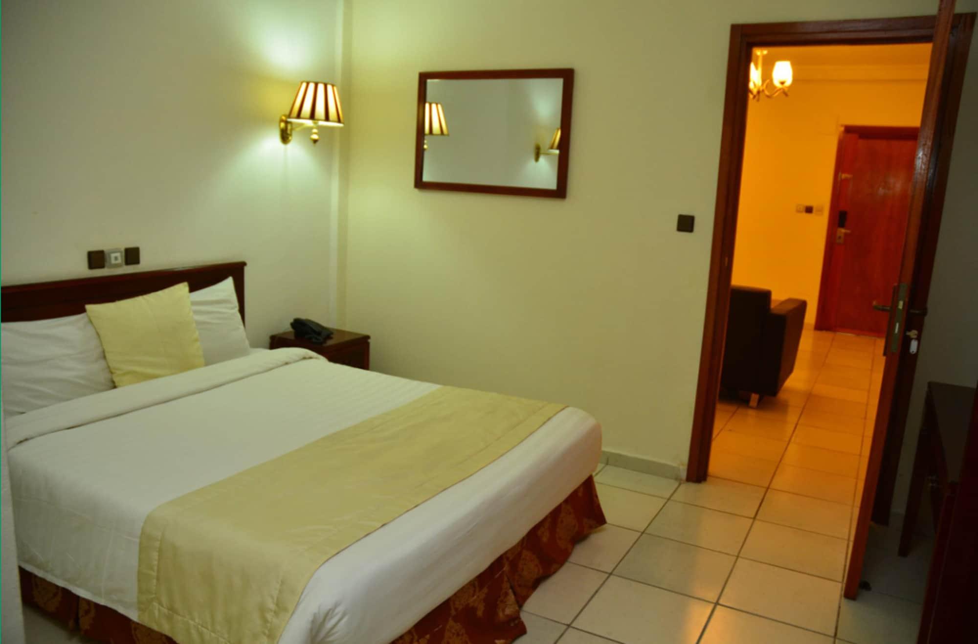 Hotel Prince de Galles — 7