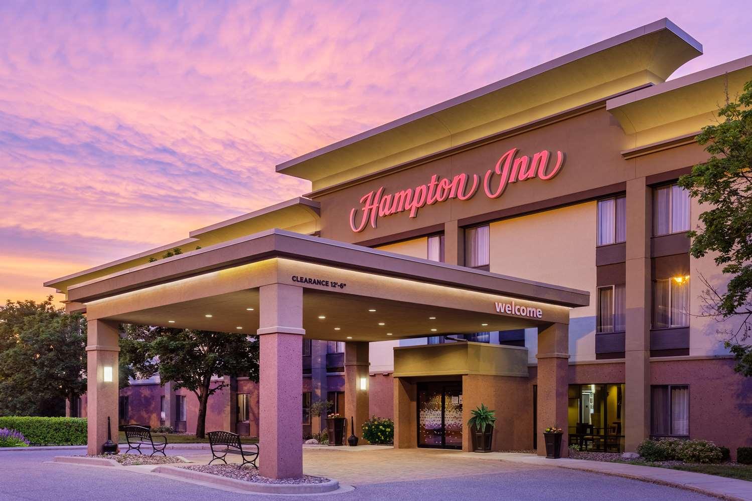 Hampton Inn Eau Claire — 2