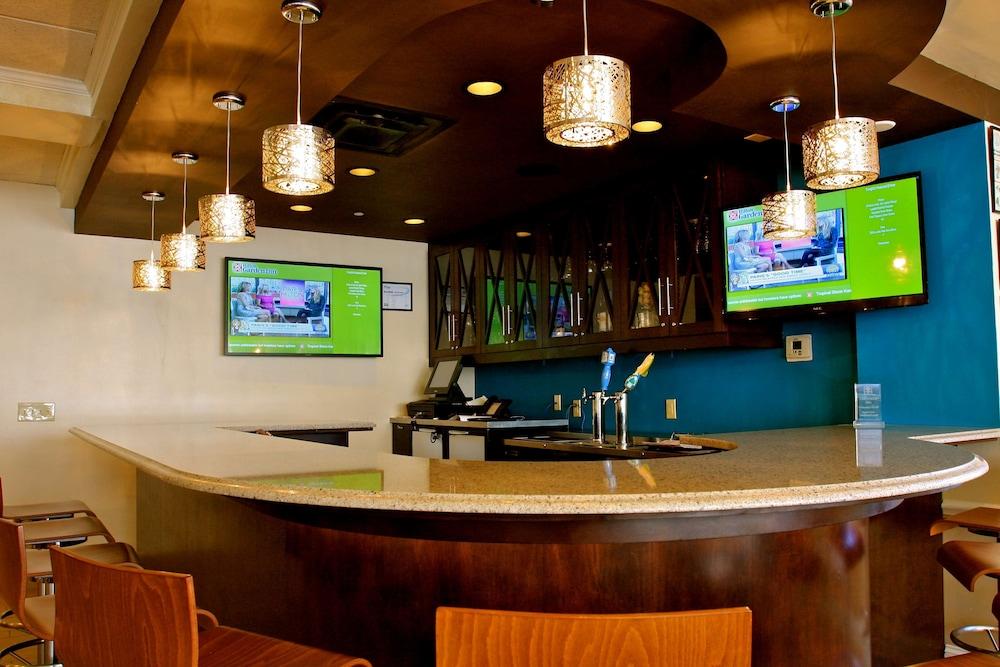 Hilton Garden Inn Albany Hotel — 10