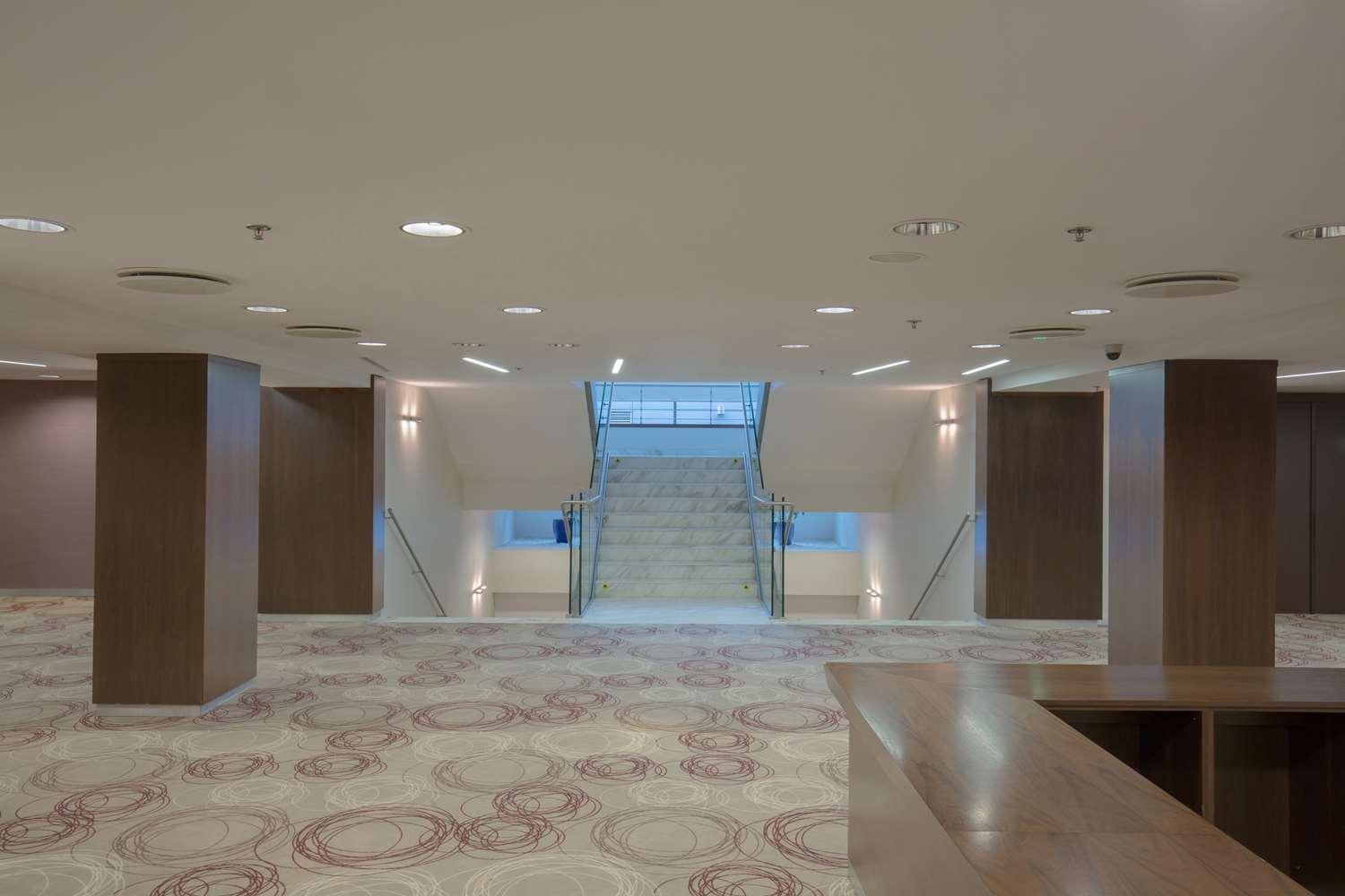 Doubletree By Hilton Kosice — 8