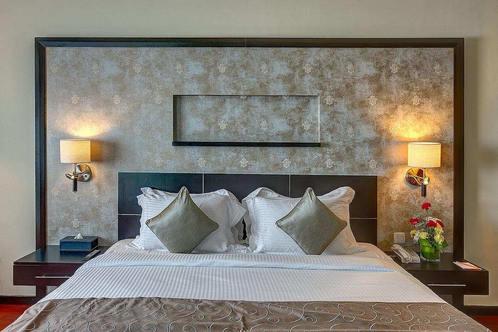 GRANDEUR HOTEL AL BARSHA — 7