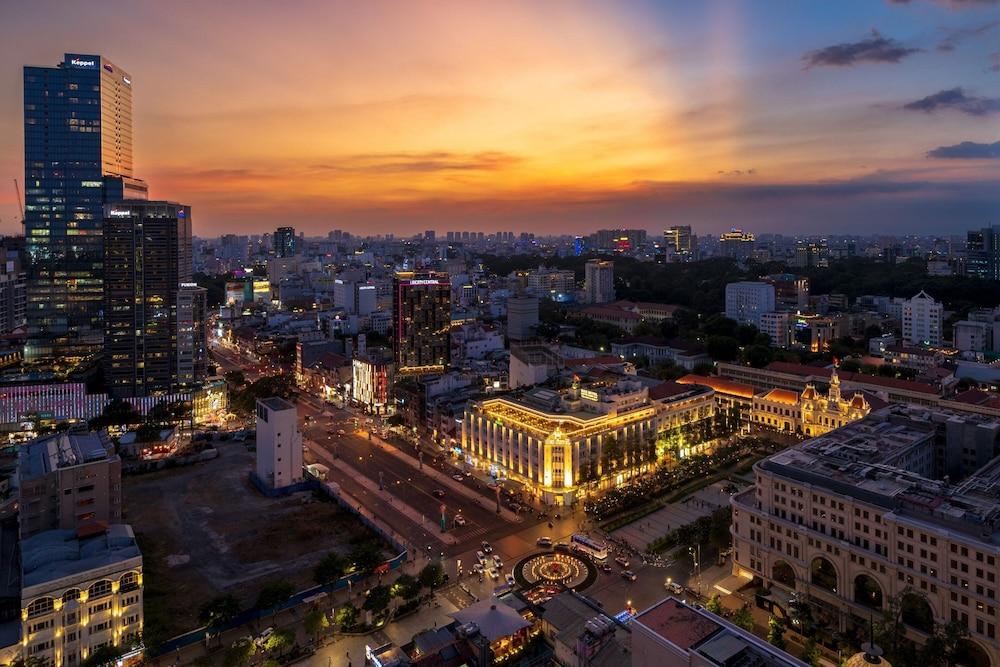 Sheraton Saigon Grand Opera Hotel — 2