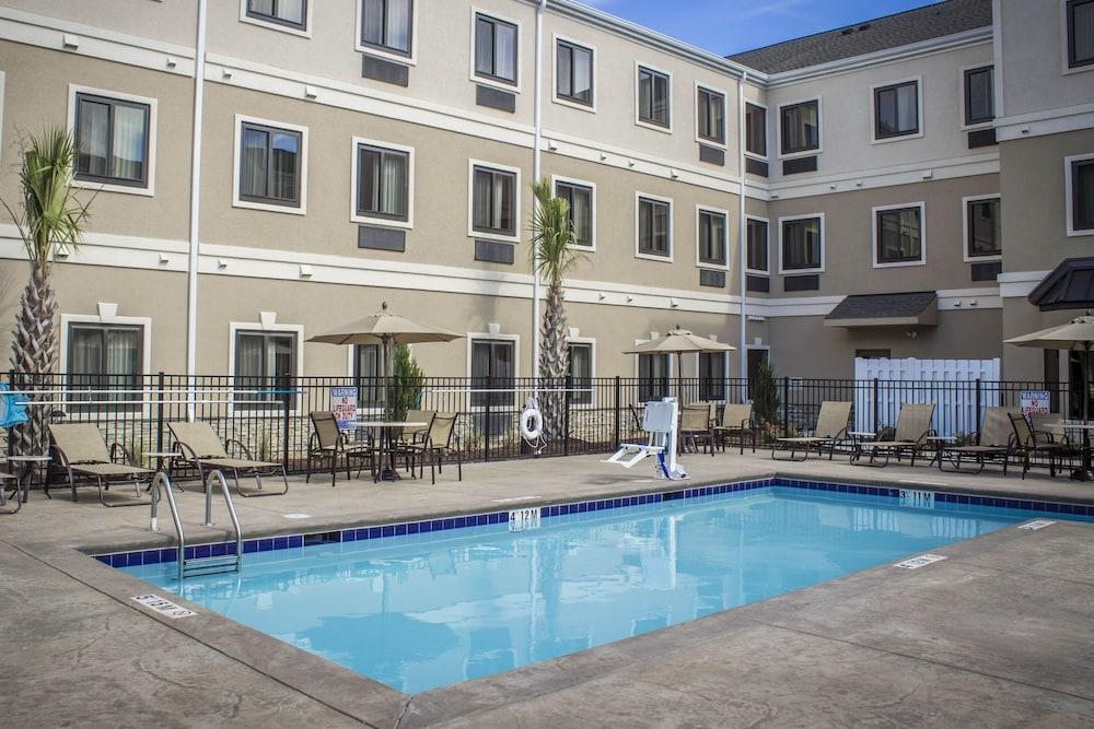 Staybridge Suites Jacksonville Camp Lejeune Area — 4