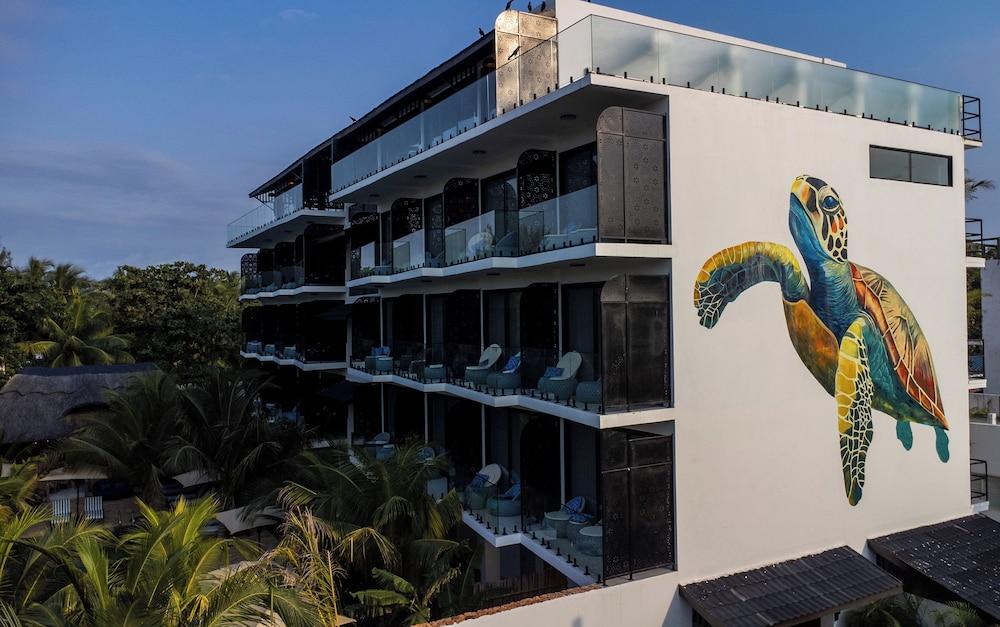 THE Z HOTEL(J) — 3