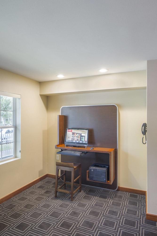 TownePlace Suites Portland Hillsboro — 2