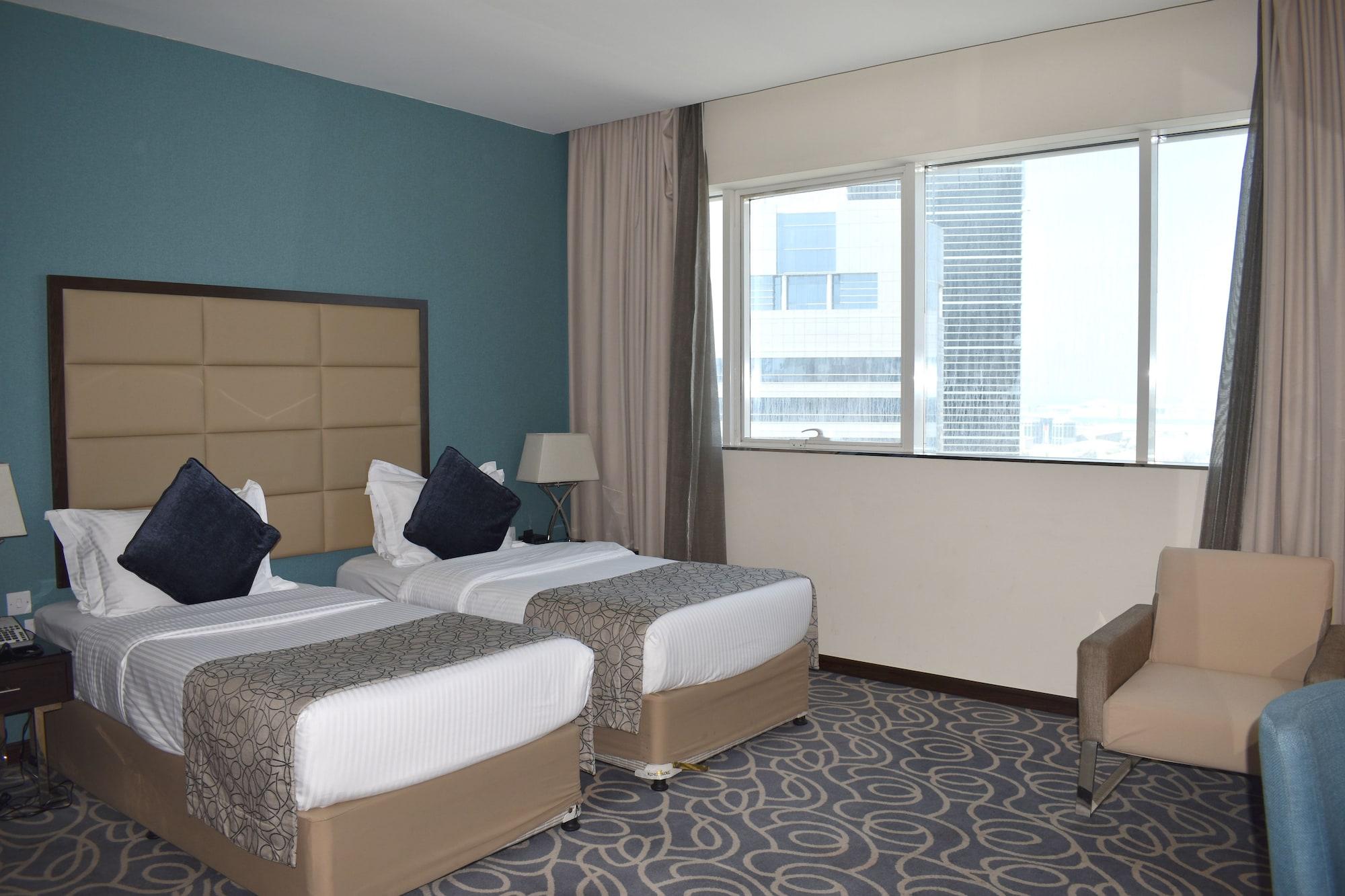 Ramada by Wyndham Abu Dhabi Corniche — 8