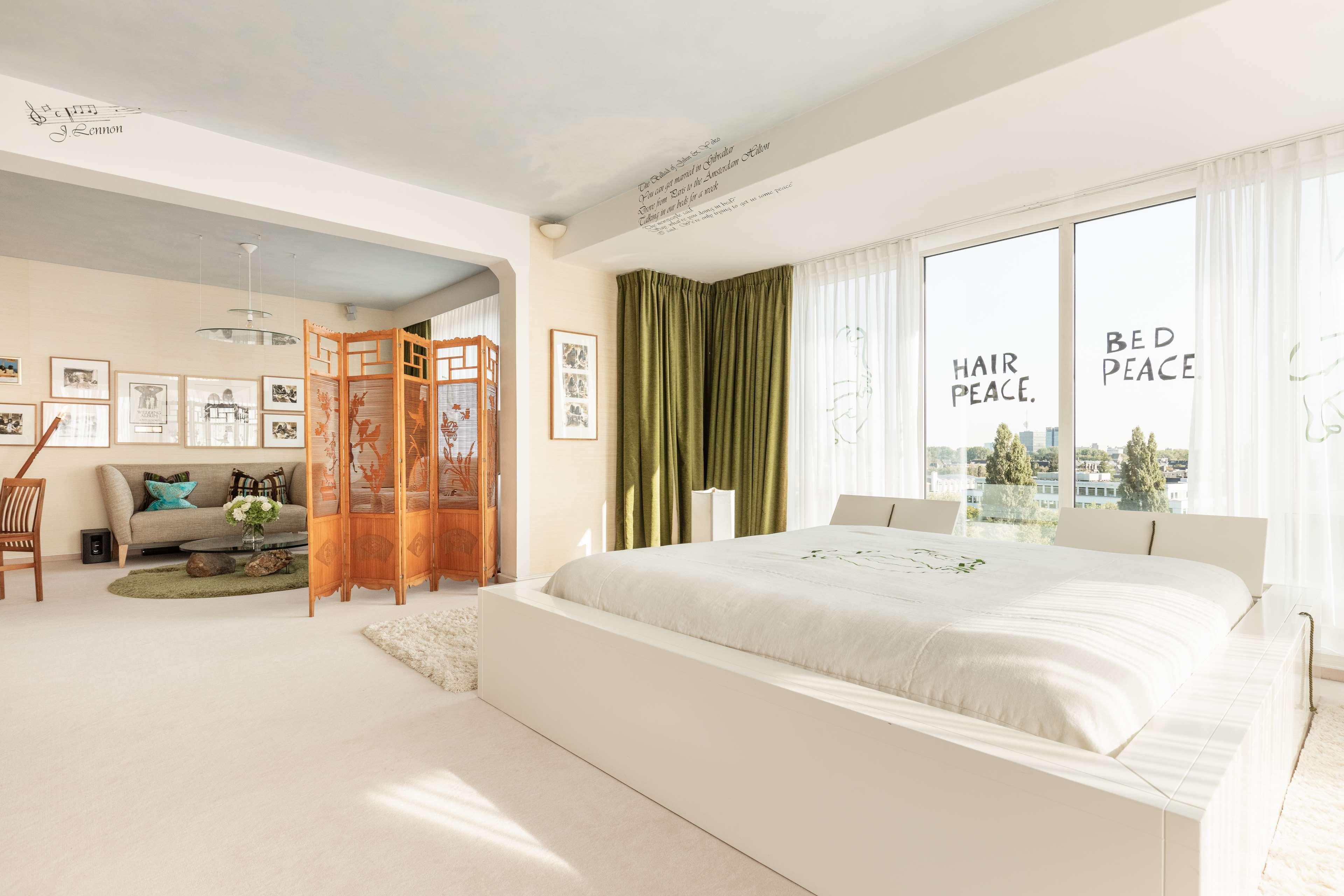 Hilton Amsterdam — 8