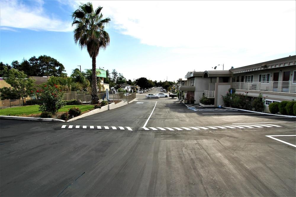 Budget Inn of Hayward — 3