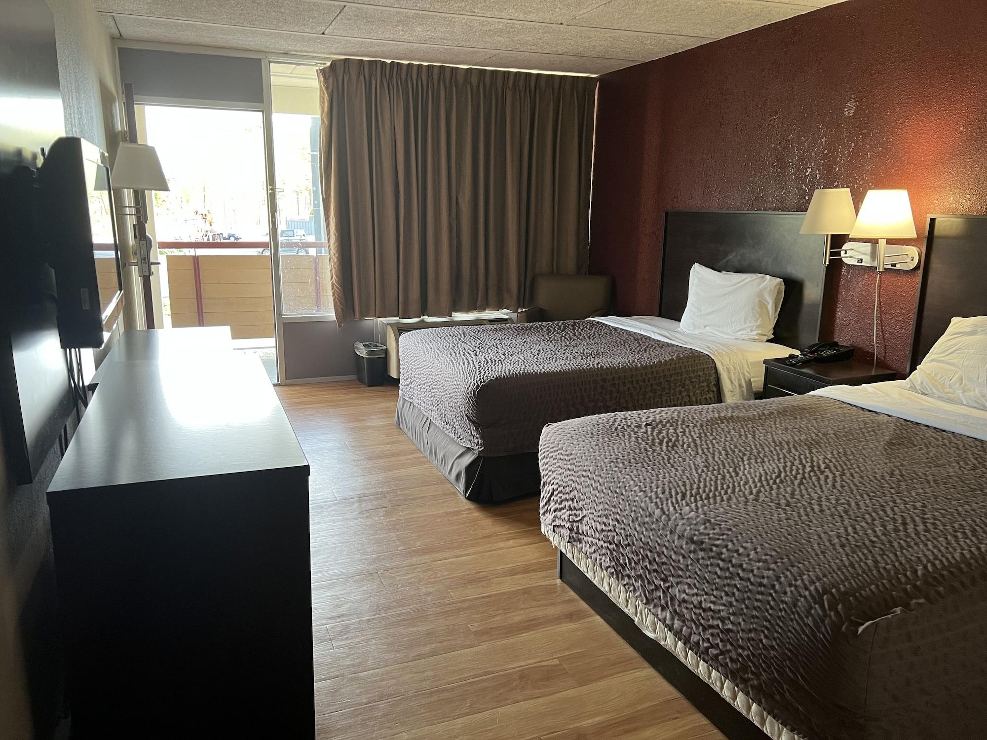 Knights Inn Ashland — 8