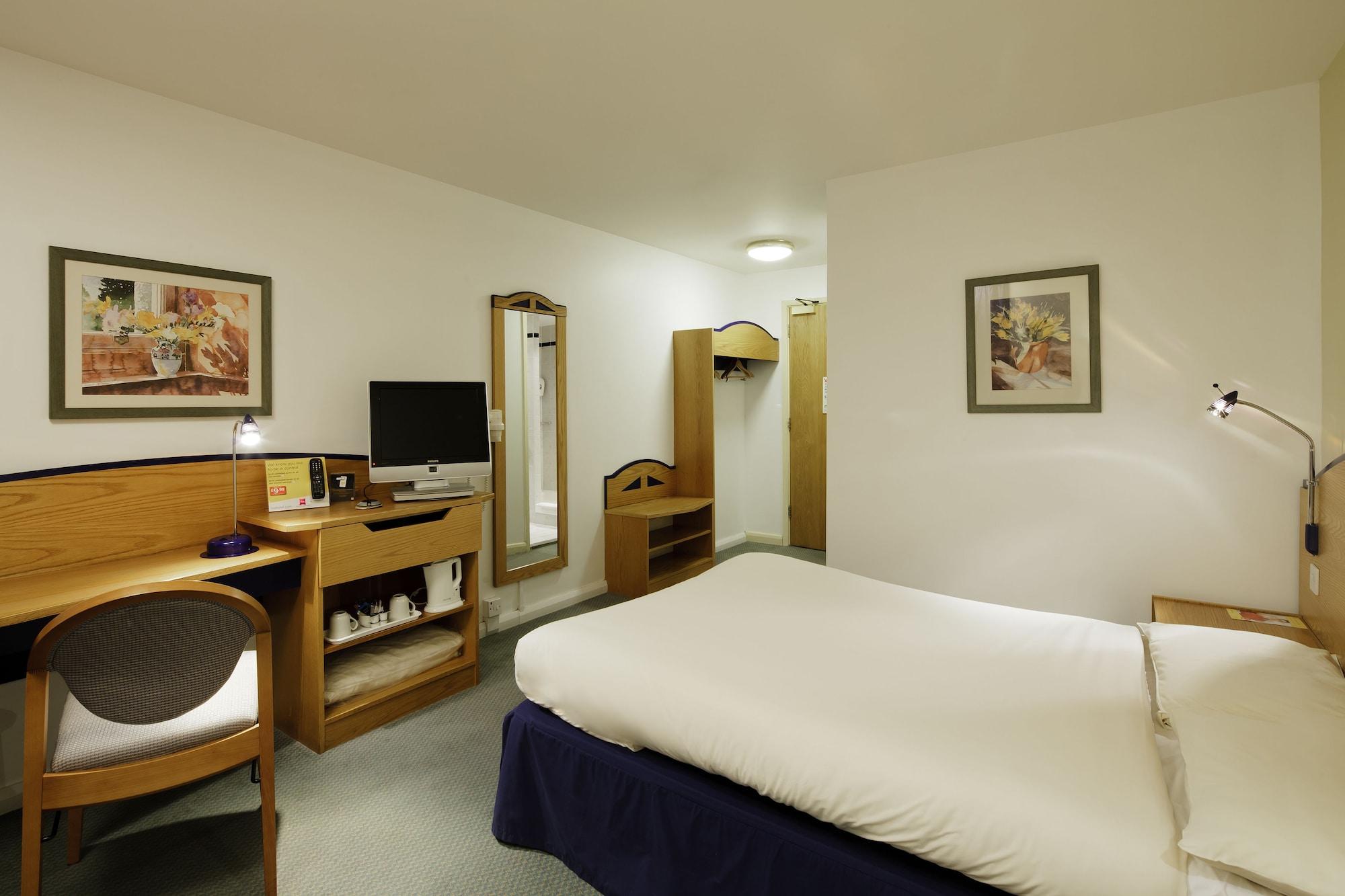 Lincoln Hotel — 8