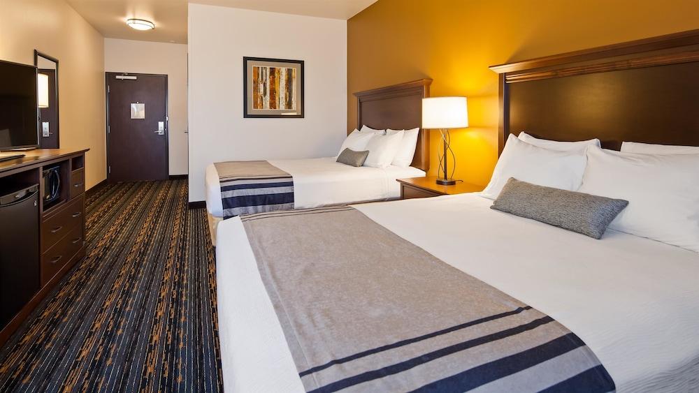 Best Western Plus Casper Inn & Suites — 10