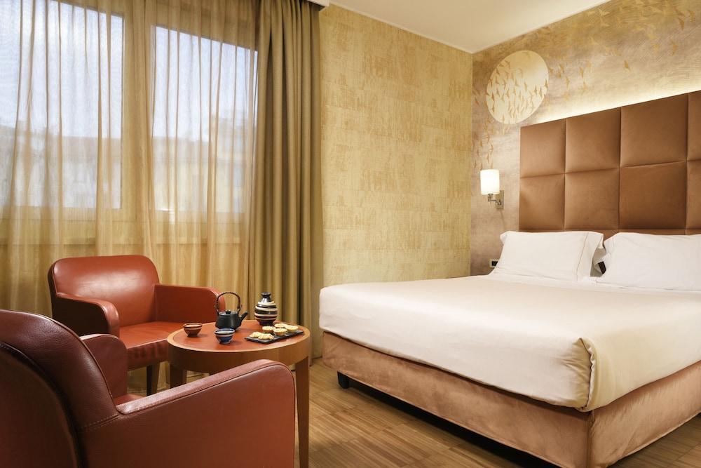 Enterprise Hotel — 6