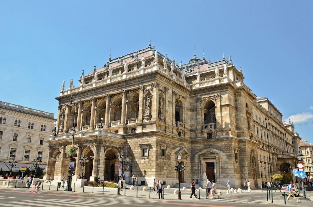 Mamaison Hotel Andrassy Budapest — 6