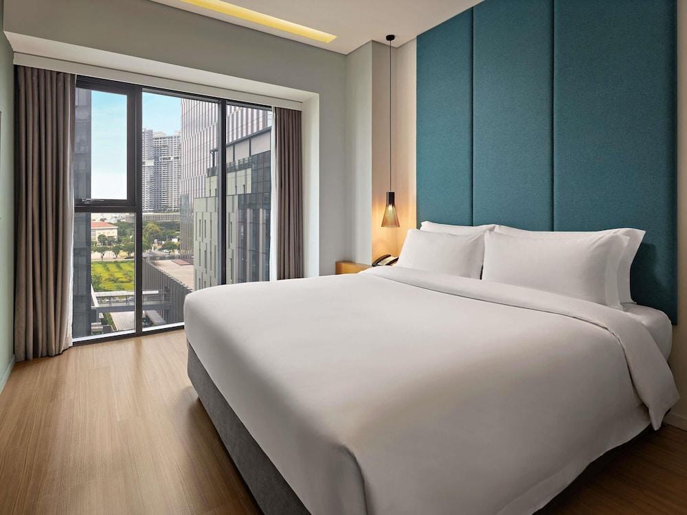 Novotel Living Saigon South — 10