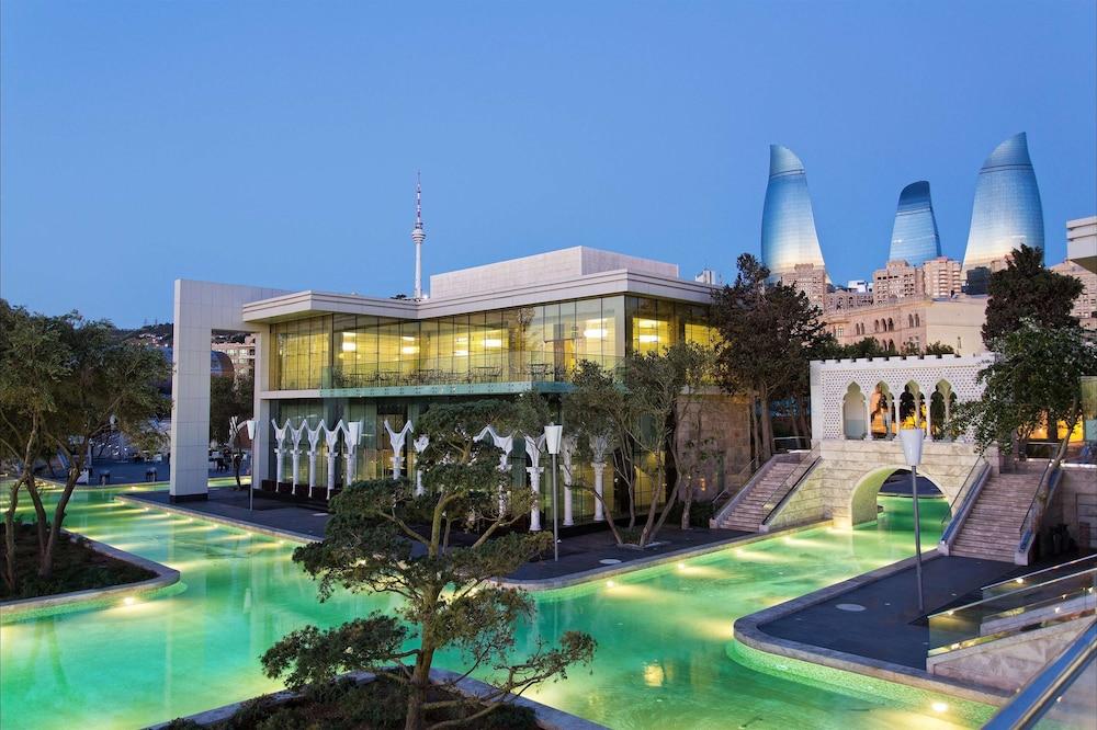 Fairmont Baku Flame Towers 1051928 — 5