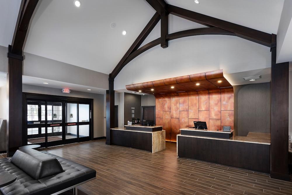 Residence Inn Milwaukee Brookfield — 8