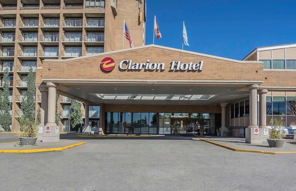DoubleTree by Hilton Calgary North 83776 — 6