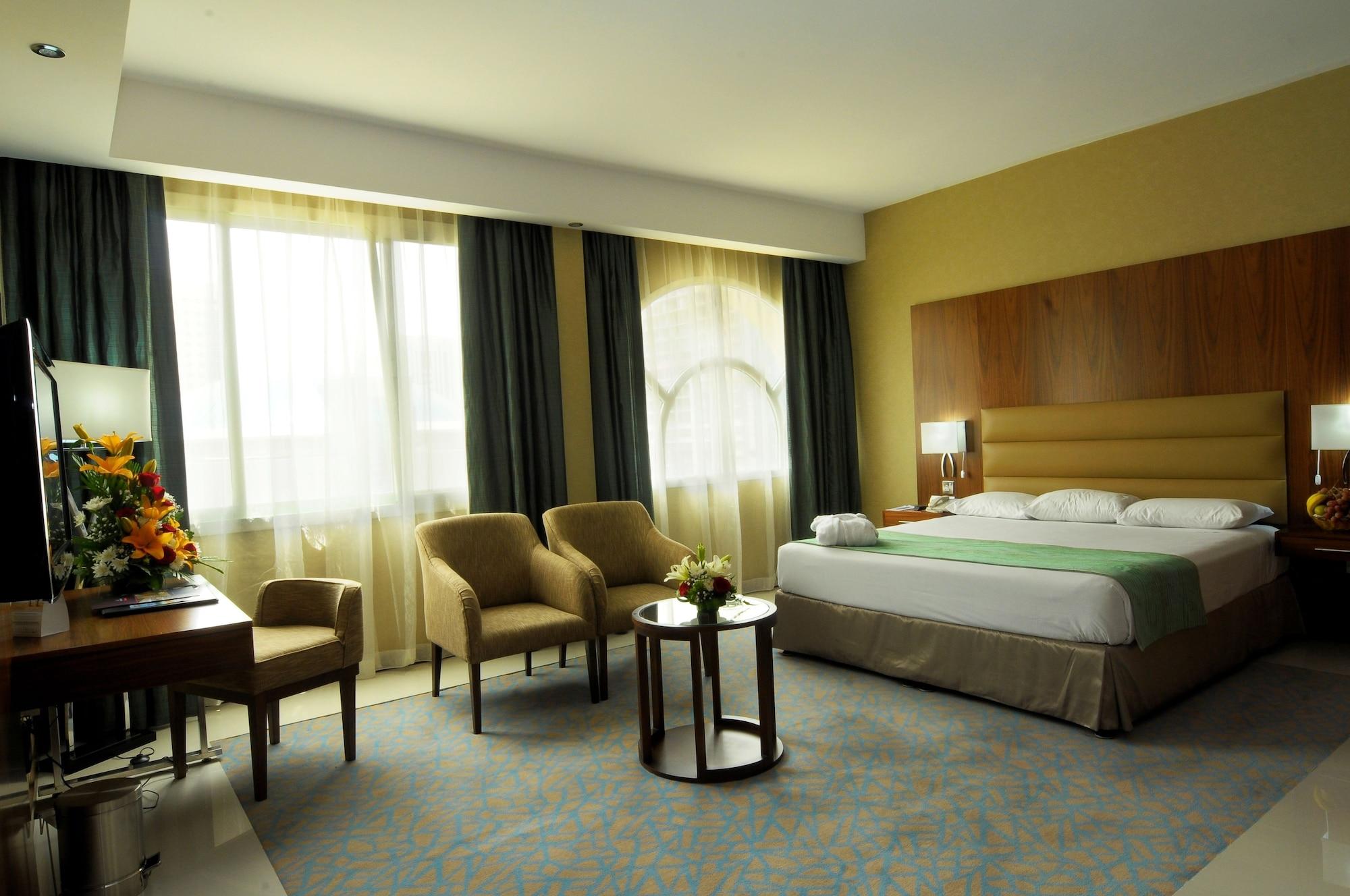 Howard Johnson by Wyndham Abu Dhabi — 8