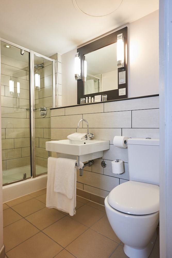 Heywood House Hotel — 5