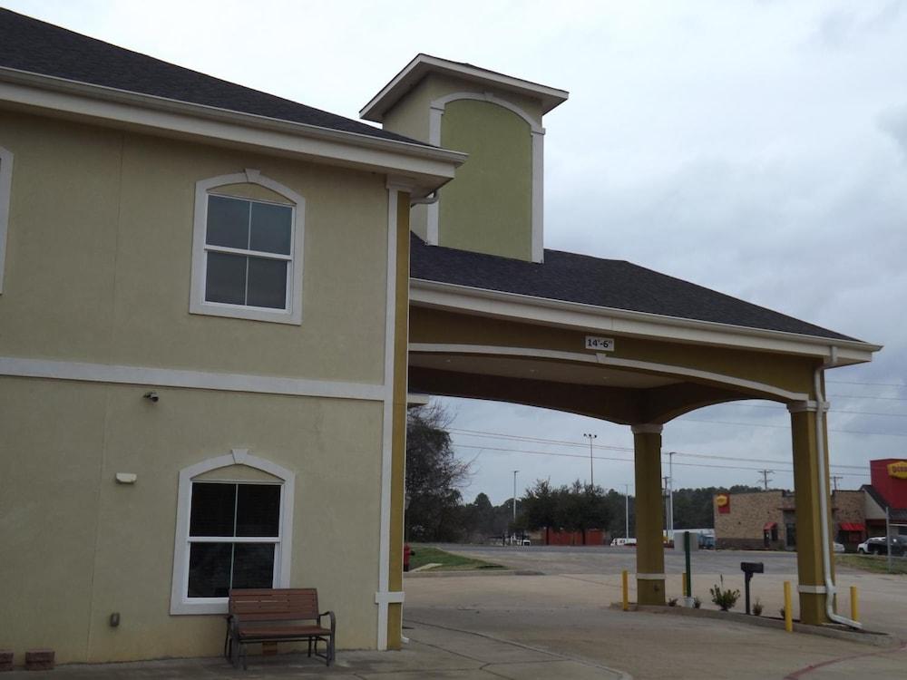 Days Inn Kilgore.