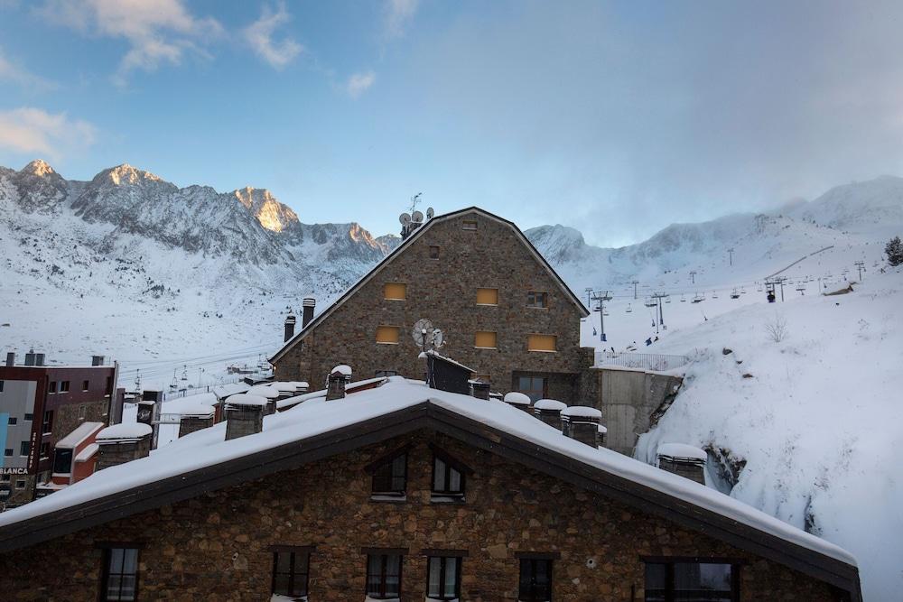 Hotel Grand Pas 1097778 — 5