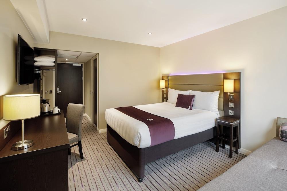 Premier Inn Glasgow Braehead — 9