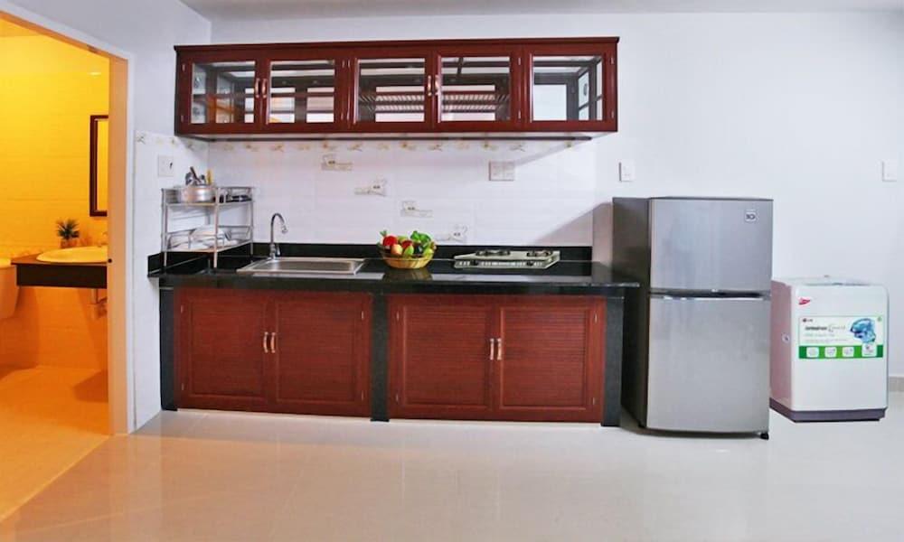 White Swan Apartment — 3