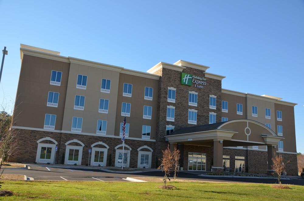 Holiday Inn Express Hotel and Suites Albany — 3