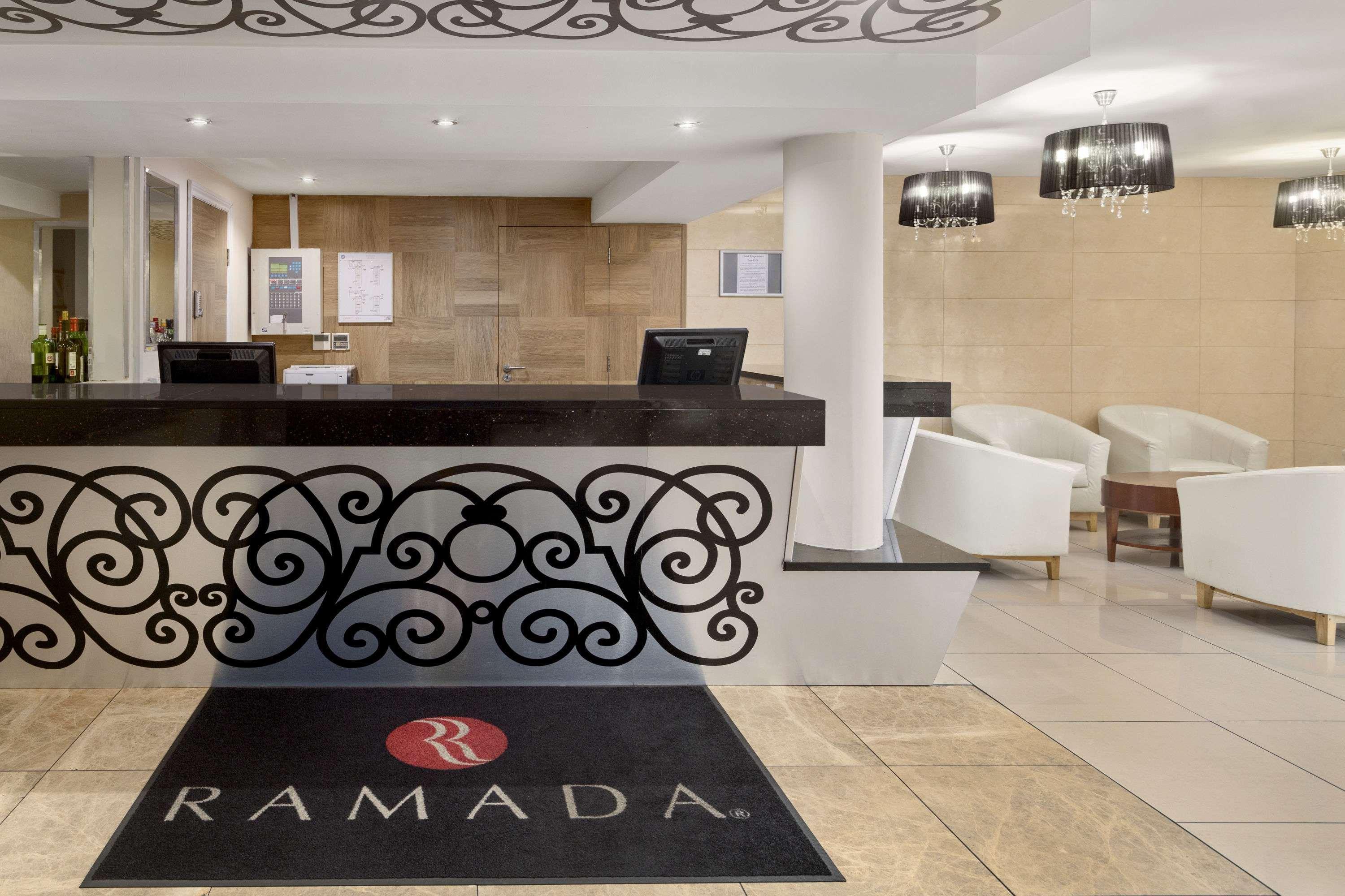 Ramada by Wyndham Oldbury Birmingham — 5