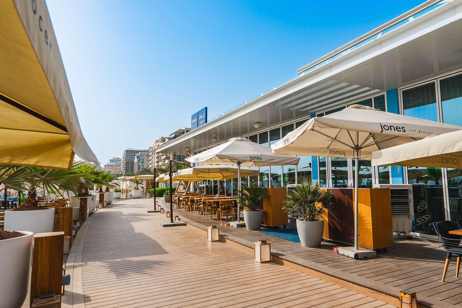 Hilton The Palm — 10