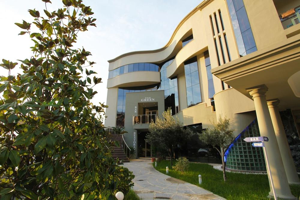 Green Hotel