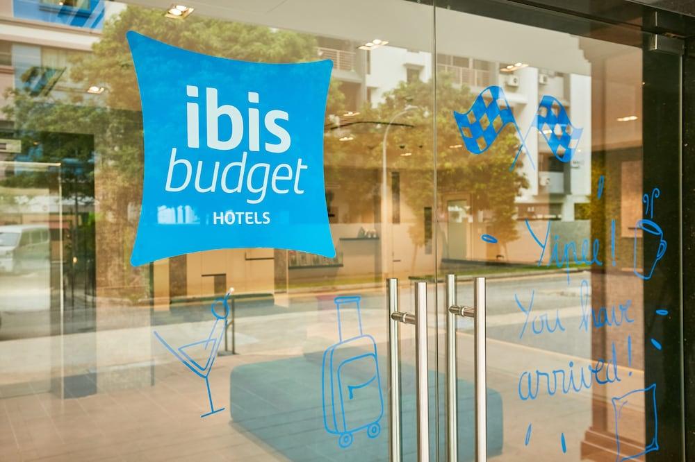 ibis budget Singapore Emerald — 5