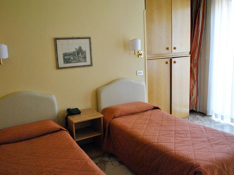 RITTER MILAN 15144 — 8