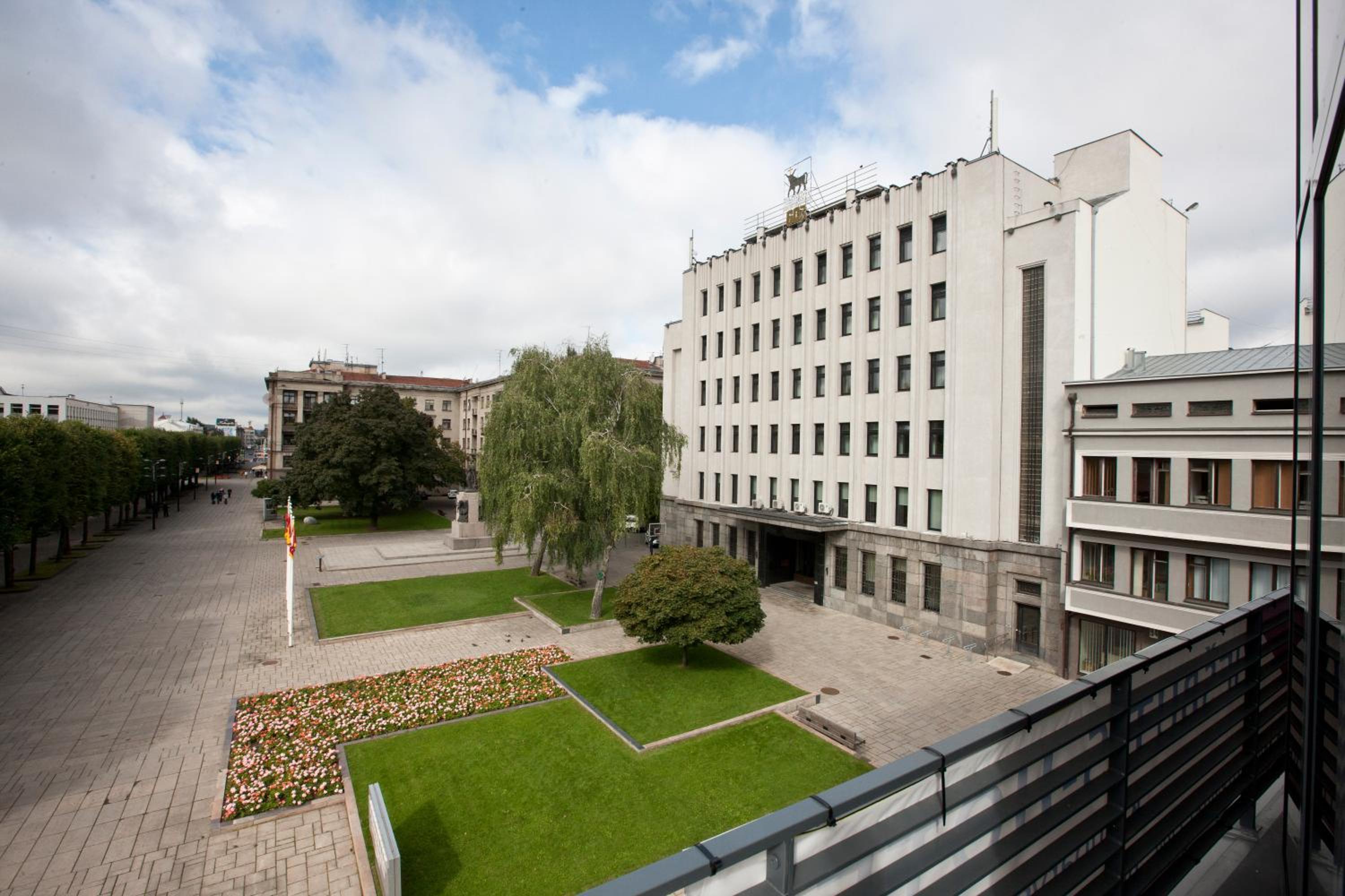 KAUNAS CITY 1058568 — 7