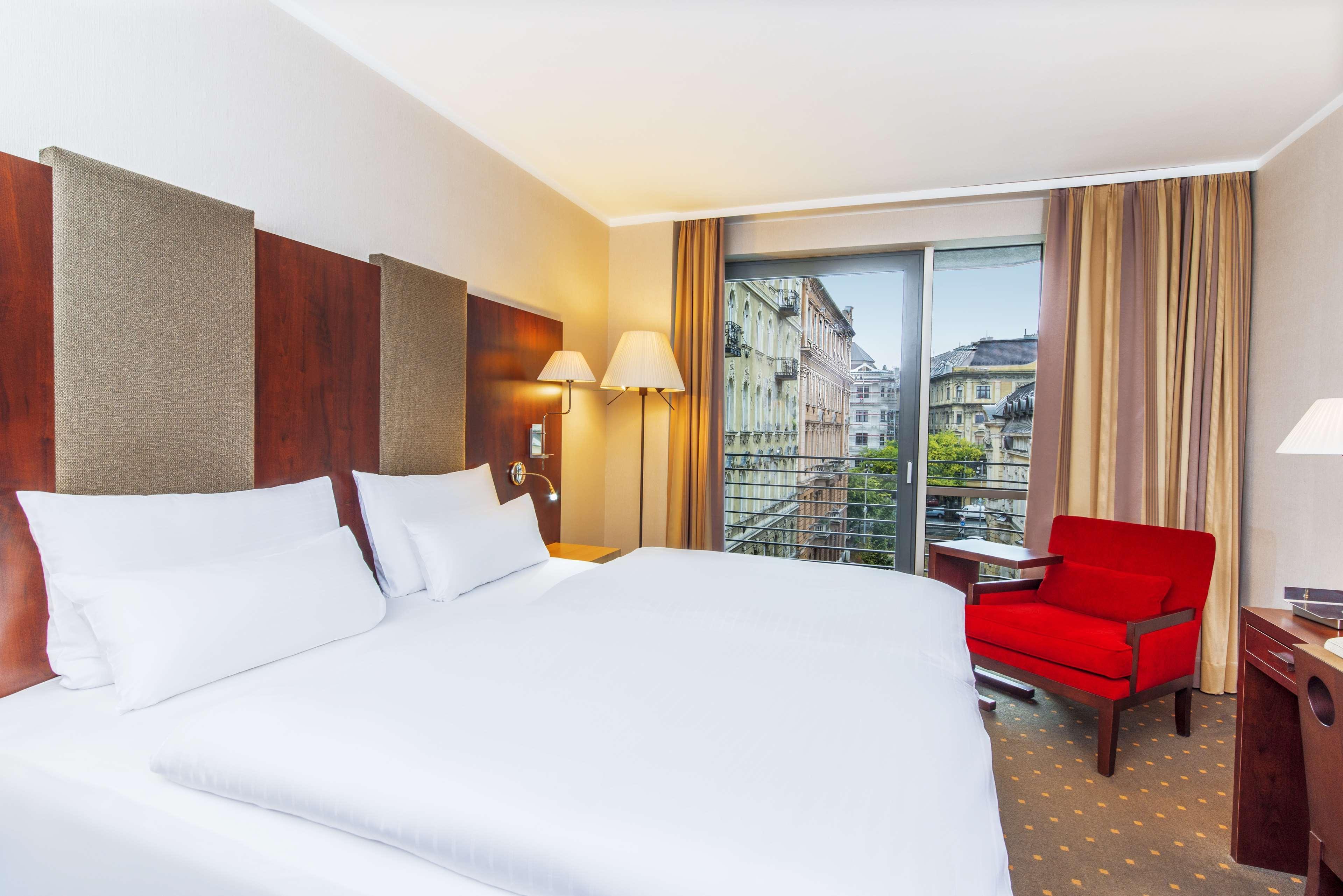 Nh Budapest City — 10