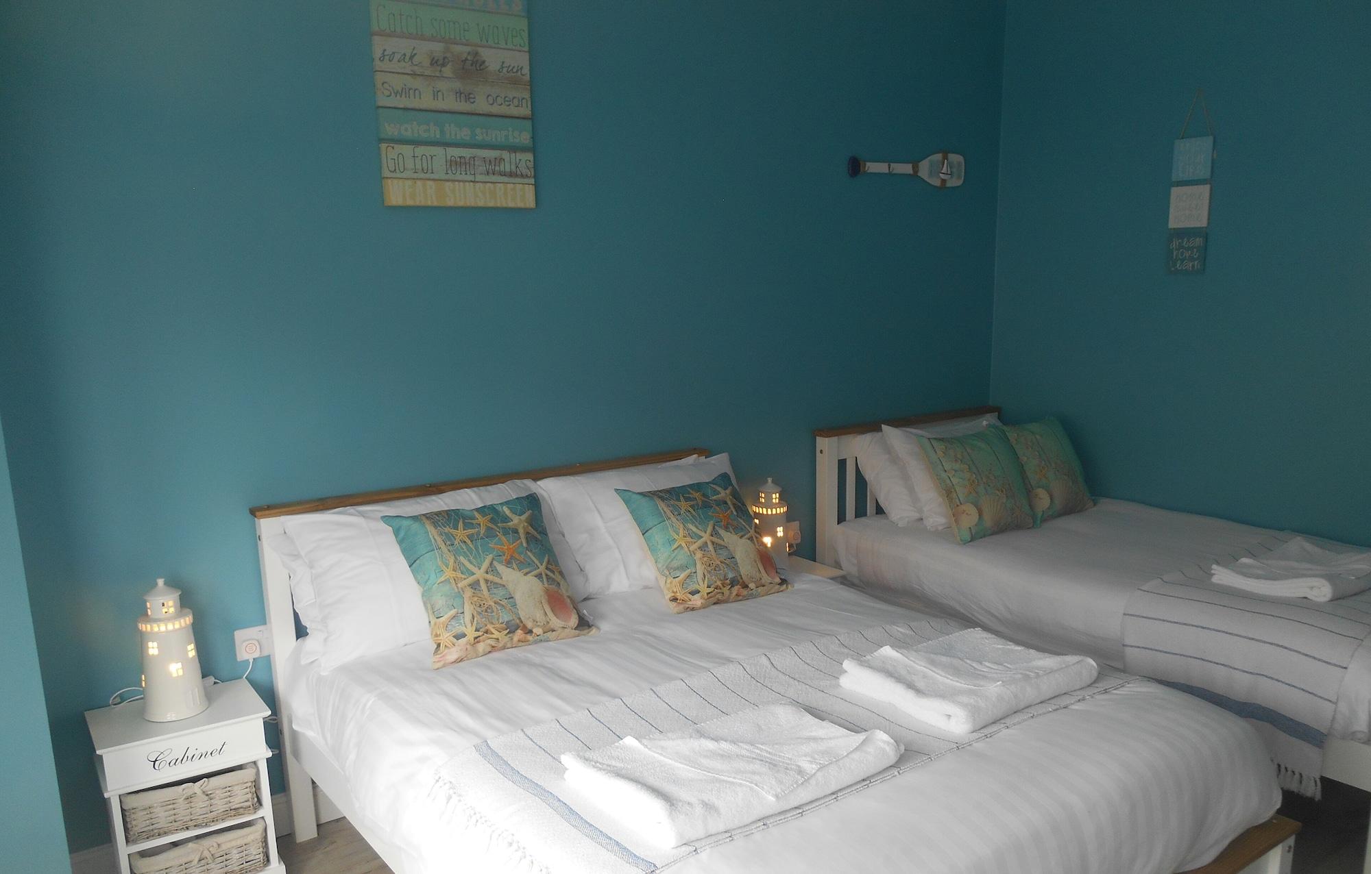 Glenroy Hotel — 6